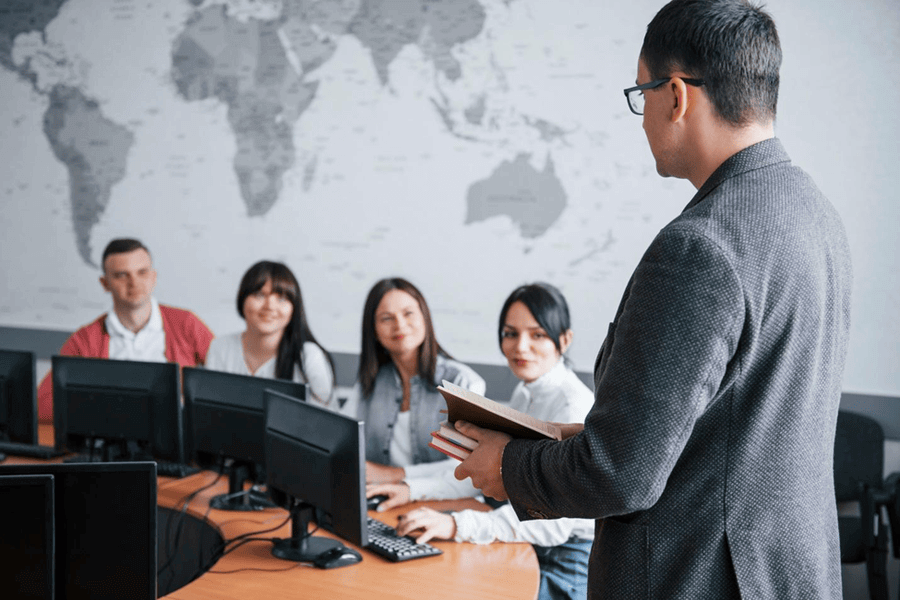Business Management courses after 12th